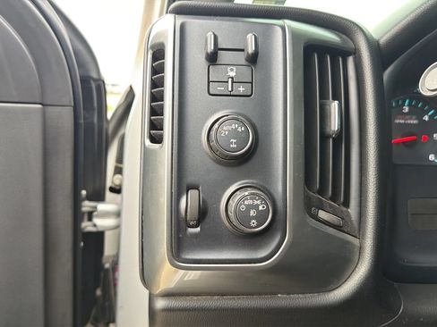 Used 2018 Chevrolet Silverado 1500 LT w/ All Star Edition AWD/4WD image 74