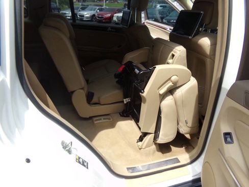 Used 2012 Mercedes-Benz GL 450 4MATIC image 35