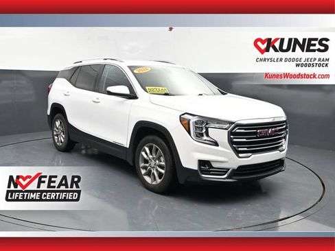 Used 2024 GMC Terrain SLT AWD/4WD image 1
