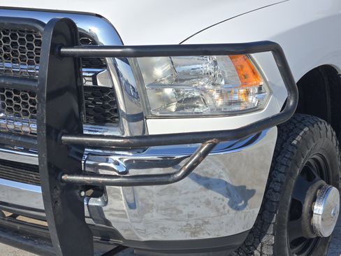 Used 2017 RAM 3500 Tradesman w/ Chrome Appearance Group image 10