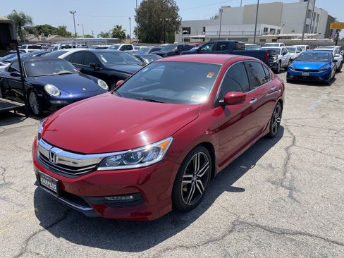 Used 2016 Honda Accord Sport image 2
