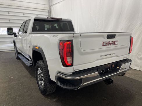 Used 2023 GMC Sierra 2500 SLE w/ SLE Convenience Package image 18