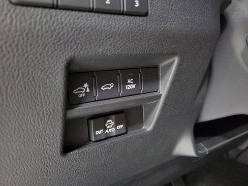 Used 2024 Lexus GX 550 image 13