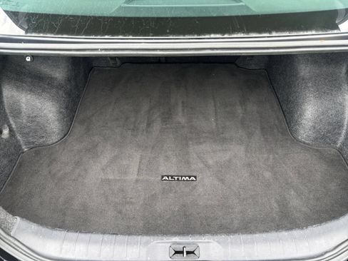 Used 2025 Nissan Altima 2.5 SV FWD image 32