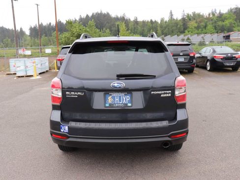 Used 2015 Subaru Forester 2.5i Limited AWD/4WD image 6