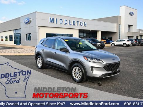 Certified 2022 Ford Escape SE image 1