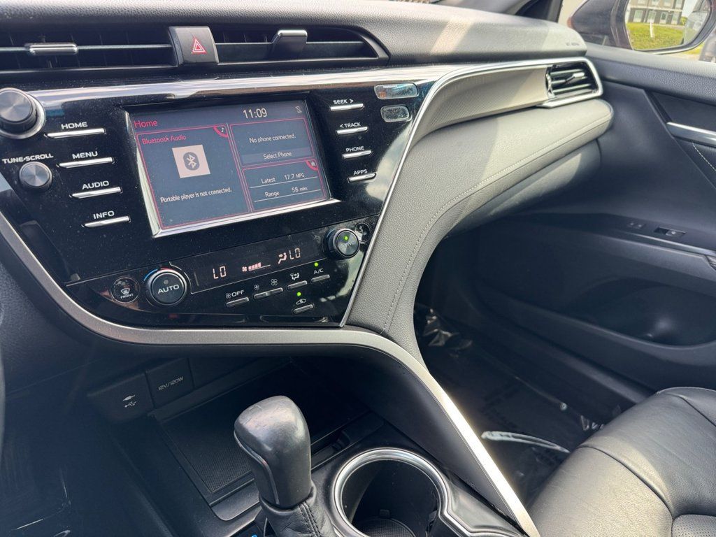 Certified 2018 Toyota Camry XSE FWD image 28