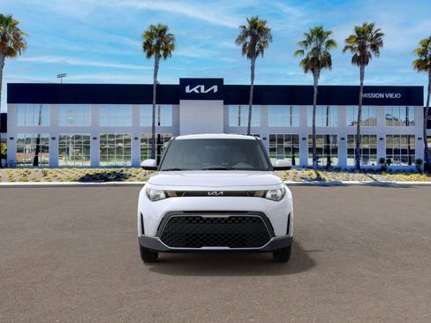 New 2025 Kia Soul S image 2