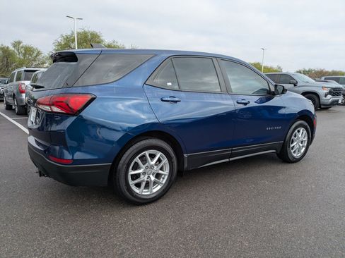 Certified 2023 Chevrolet Equinox LS image 2
