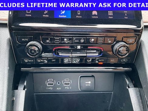 Used 2025 Jeep Grand Cherokee Summit w/ MOPAR Finishing Package AWD/4WD image 27