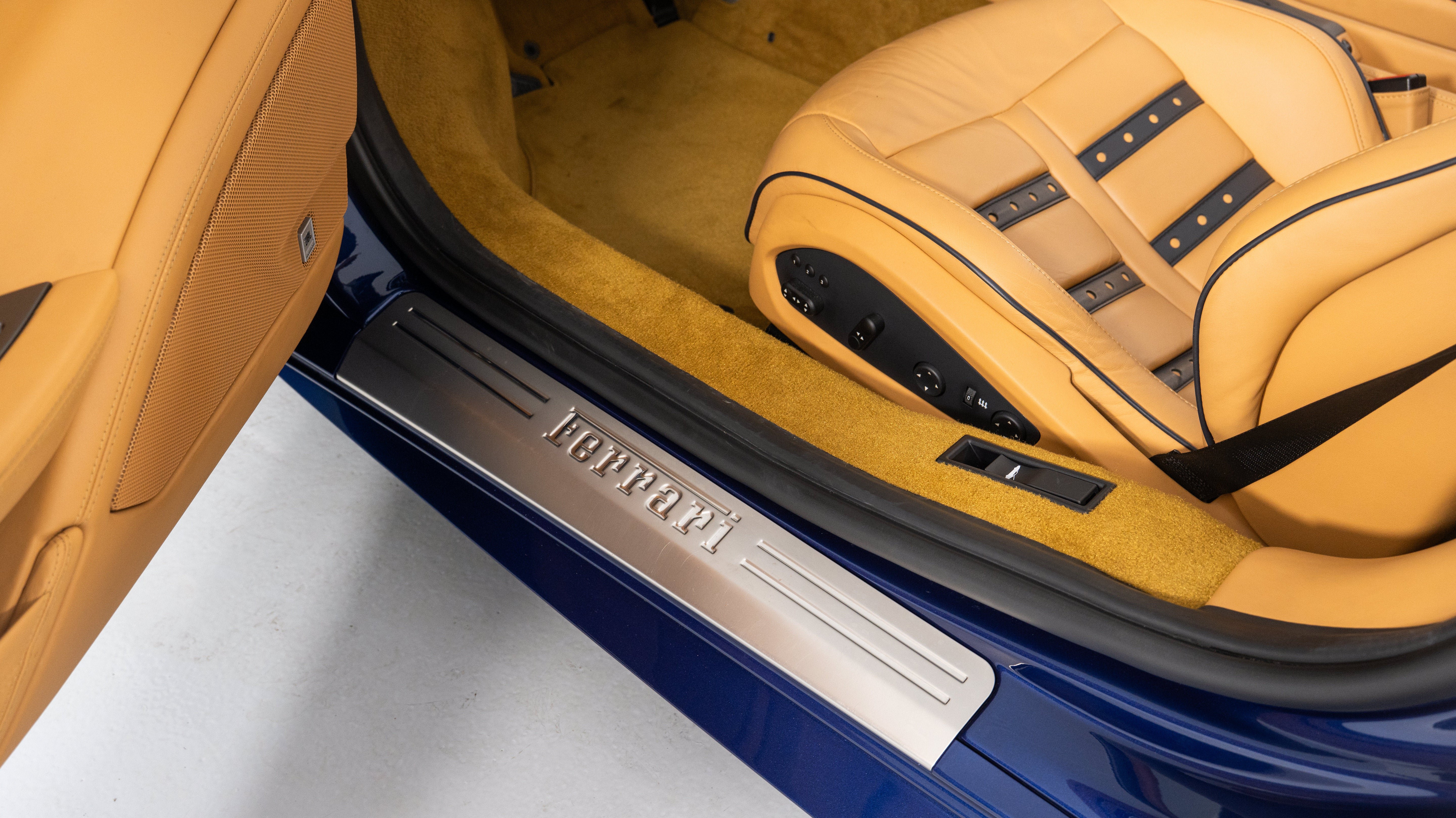 Certified 2013 Ferrari 458 Spider RWD image 19