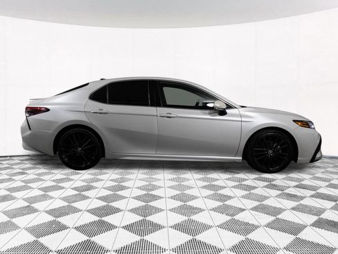 Used 2022 Toyota Camry XSE image 17