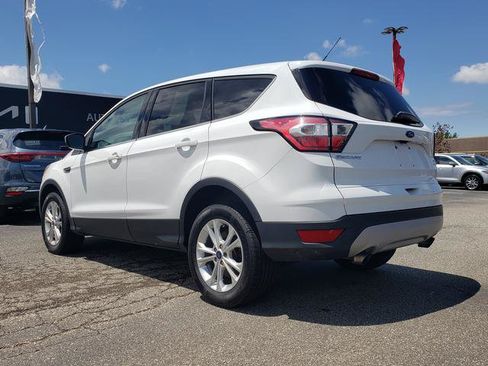 Used 2017 Ford Escape SE AWD/4WD image 6