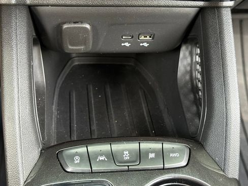 Used 2024 Chevrolet TrailBlazer LT w/ LT Cold Weather Package AWD/4WD image 23