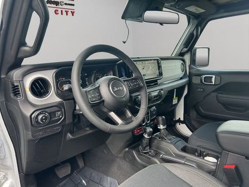 New 2025 Jeep Gladiator Willys image 9