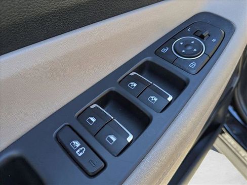 Used 2023 Hyundai Santa Fe SEL image 10