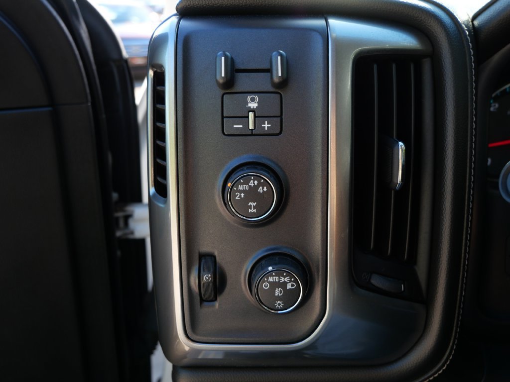 Used 2016 Chevrolet Silverado 1500 LTZ Z71 w/ LTZ Plus Package AWD/4WD image 19