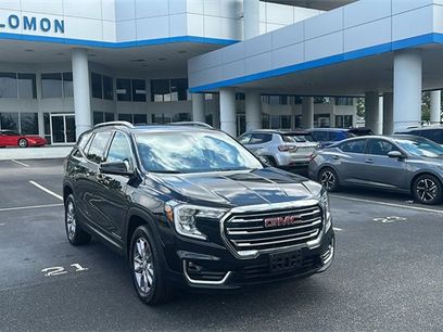 Used 2024 GMC Terrain SLT