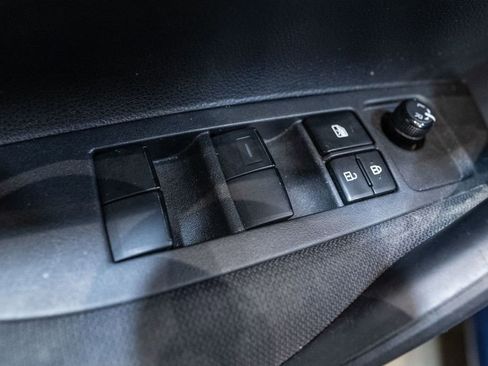 Used 2020 Toyota Corolla LE image 15