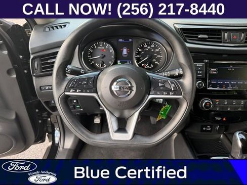 Used 2020 Nissan Rogue S FWD image 10