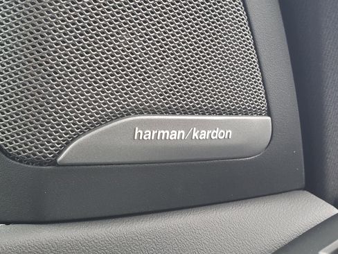 New 2026 BMW X5 xDrive50e image 21