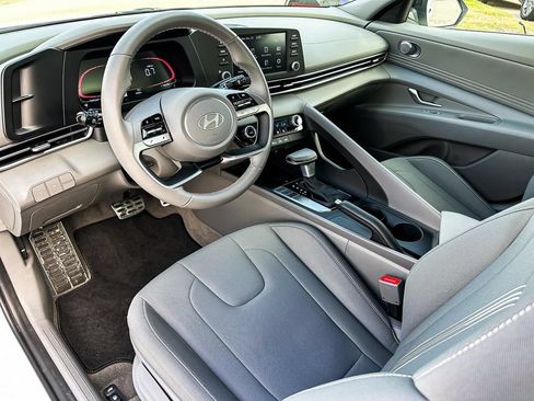 Used 2025 Hyundai Elantra Sport w/ Cargo Package FWD image 16