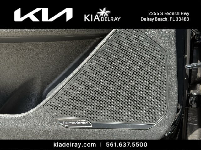 New 2026 Kia Sportage SX FWD image 17