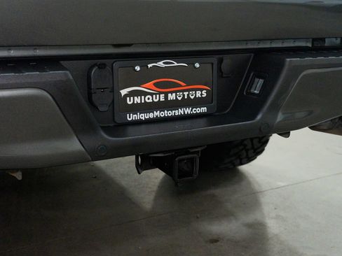 Used 2019 Ford F150 Lariat w/ Equipment Group 502A Luxury image 10