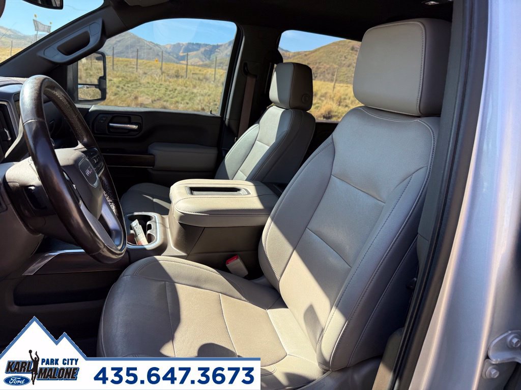 Used 2022 GMC Sierra 3500 SLT w/ SLT Premium Package AWD/4WD image 16
