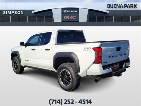 Used 2025 Toyota Tacoma TRD Off-Road w/ TRD Off Road Upgrade Package image 6