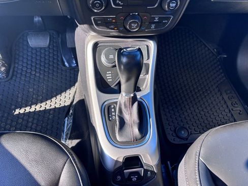 Used 2019 Jeep Compass Latitude w/ Cold Weather Group image 24