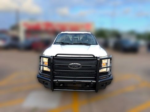 Used 2018 Ford F350 XL w/ Power Equipment Group AWD/4WD image 2