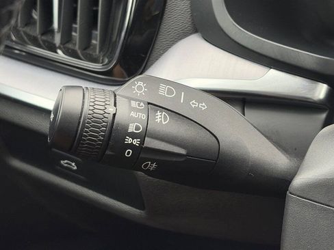 Used 2024 Volvo S60 B5 Core image 18