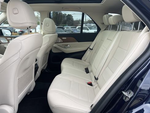 Certified 2022 Mercedes-Benz GLE 350 4MATIC image 33