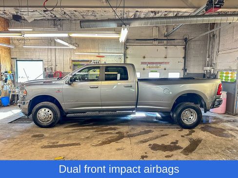 Used 2024 RAM 3500 Laramie AWD/4WD image 6