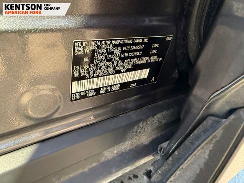 Used 2025 Toyota RAV4 XLE image 37