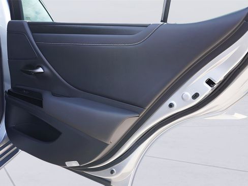 Used 2022 Lexus ES 350 w/ Premium Package FWD image 23
