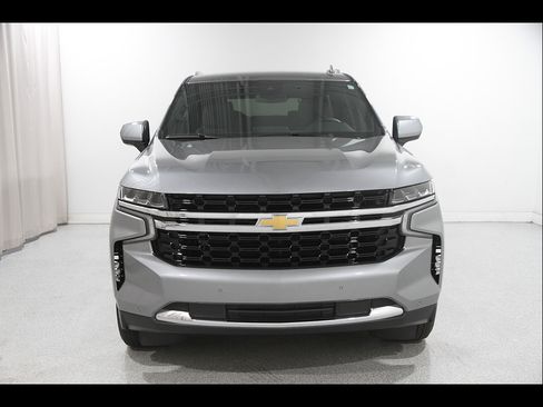 Used 2023 Chevrolet Tahoe LS AWD/4WD image 2