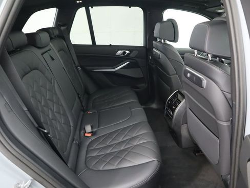 Used 2026 BMW X5 xDrive40i w/ M Sport Package image 24