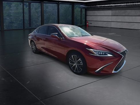 Used 2025 Lexus ES 350 w/ Premium Package FWD image 2