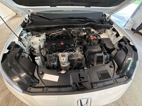 Used 2024 Honda HR-V LX image 17