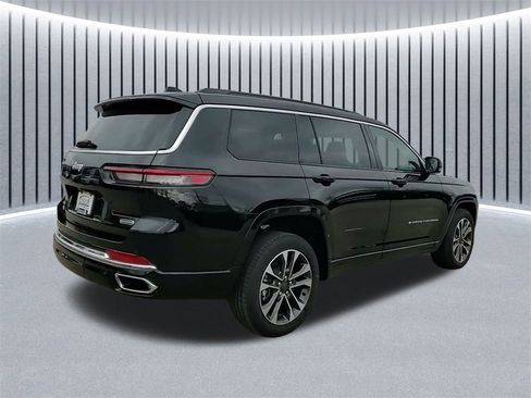 New 2025 Jeep Grand Cherokee L Overland w/ Trailer Tow Package image 8