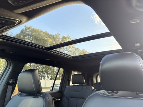 New 2025 Jeep Grand Cherokee L Limited image 21