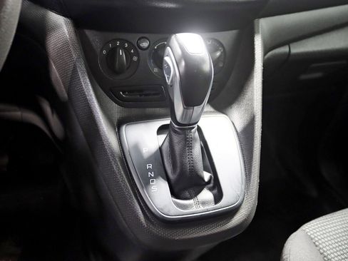 Used 2018 Ford Transit Connect XL image 19