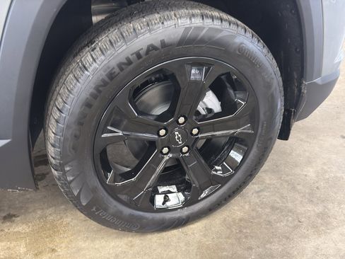 New 2026 Chevrolet Equinox LT AWD/4WD image 11