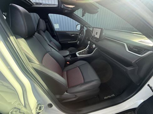 Used 2023 Toyota RAV4 XSE w/ Weather Package image 10