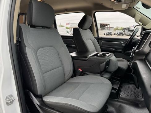 Used 2019 RAM 1500 Big Horn image 28