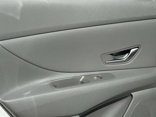 New 2026 Hyundai Elantra Sport FWD image 24