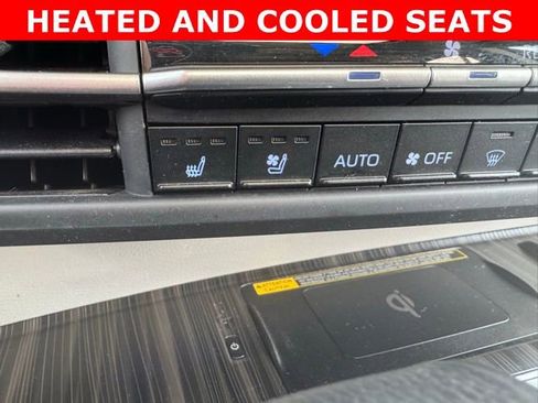 Certified 2023 Toyota Sienna Limited image 19