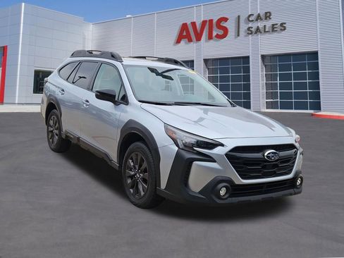 Used 2025 Subaru Outback Onyx Edition AWD/4WD image 9